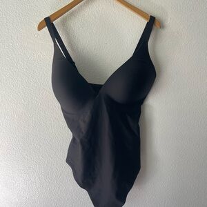 SKIMS Body Super Onyx Push Up Thong Shaping Bodysuit - Size XL BD-THG-5618W